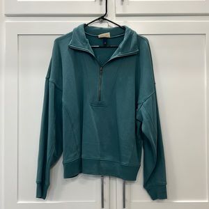Sweatshirt with zipper. Worn once
